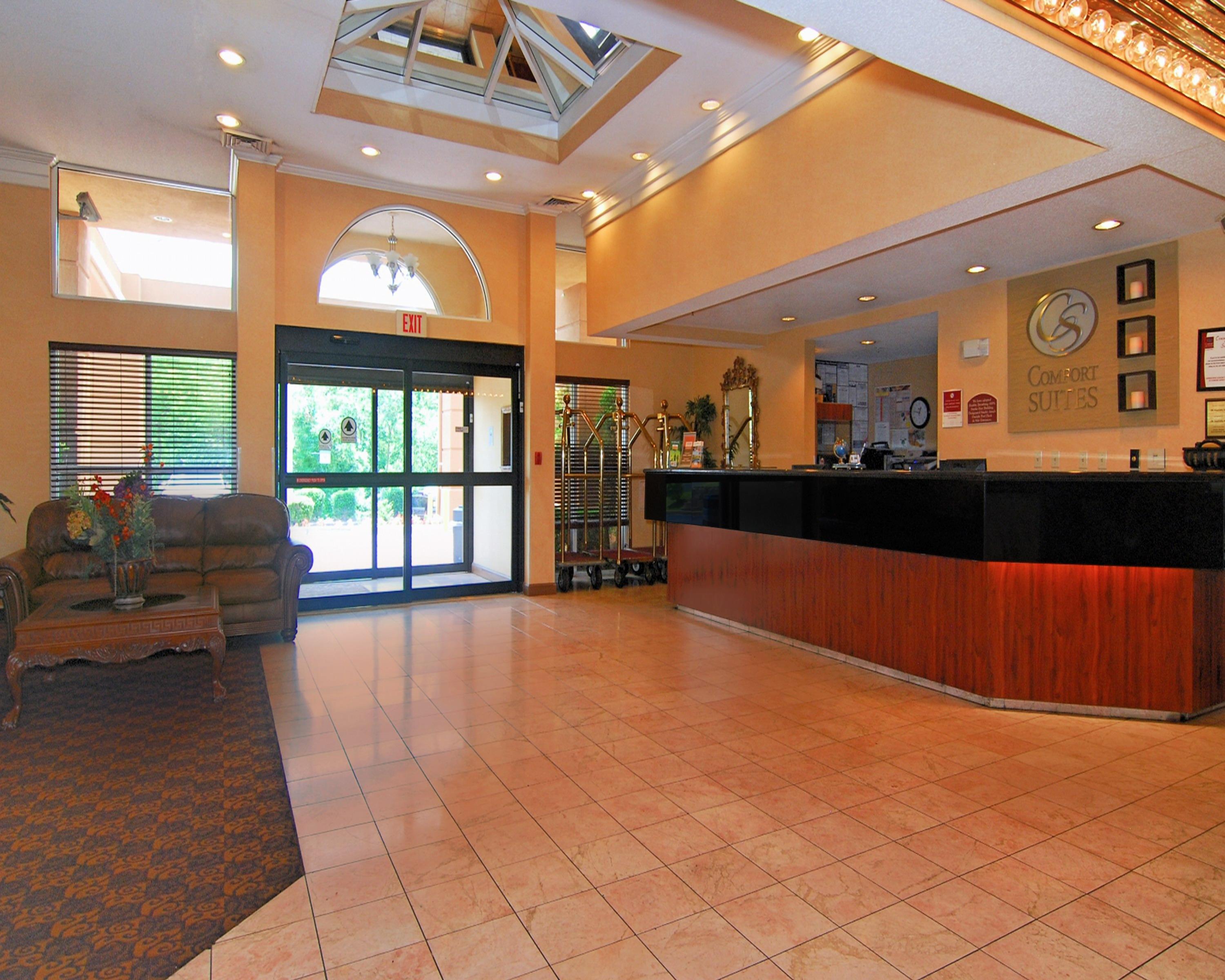 La Quinta Inn & Suites By Wyndham Memphis I-240 Eksteriør billede