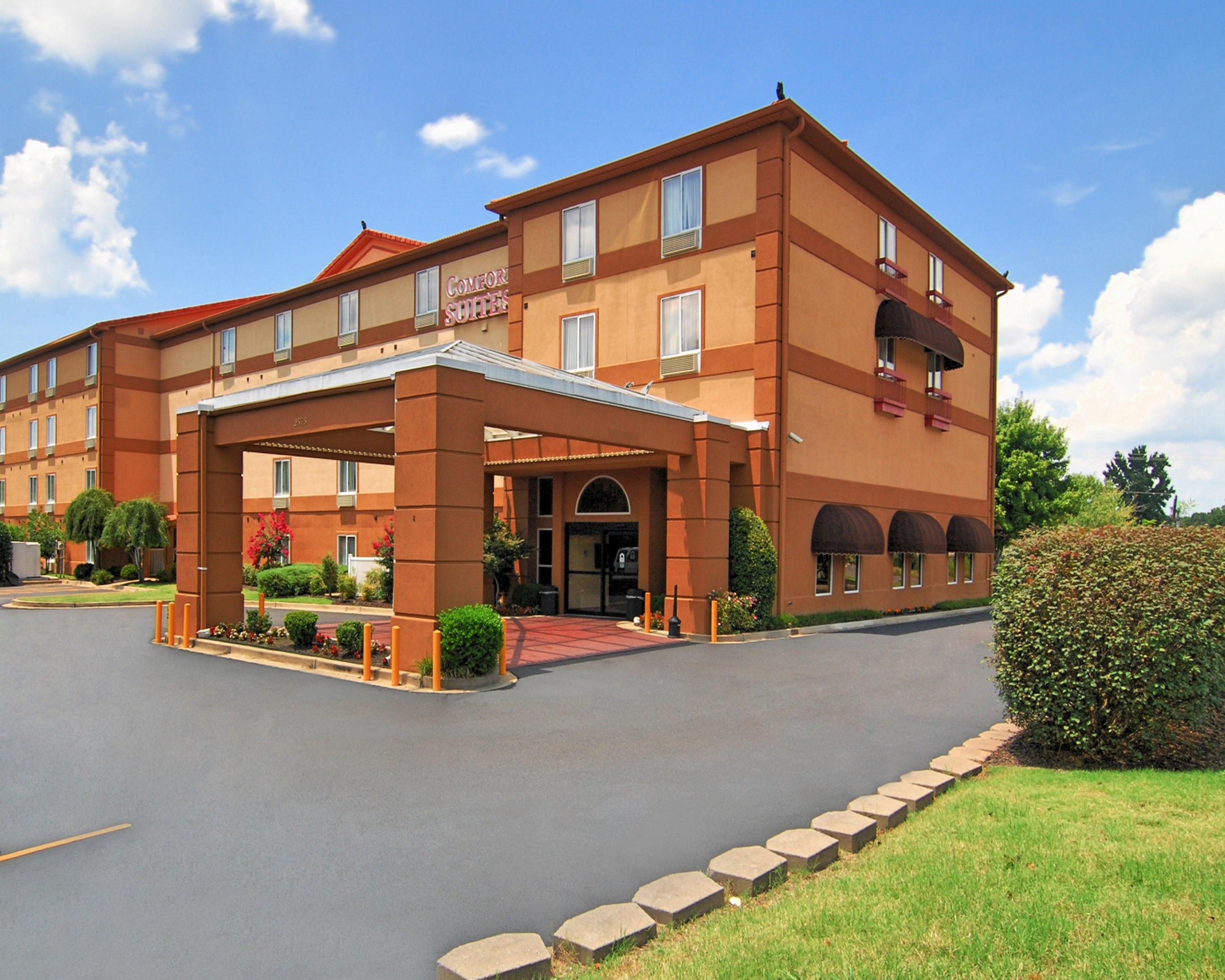 La Quinta Inn & Suites By Wyndham Memphis I-240 Eksteriør billede