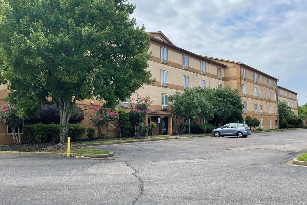 La Quinta Inn & Suites By Wyndham Memphis I-240 Eksteriør billede
