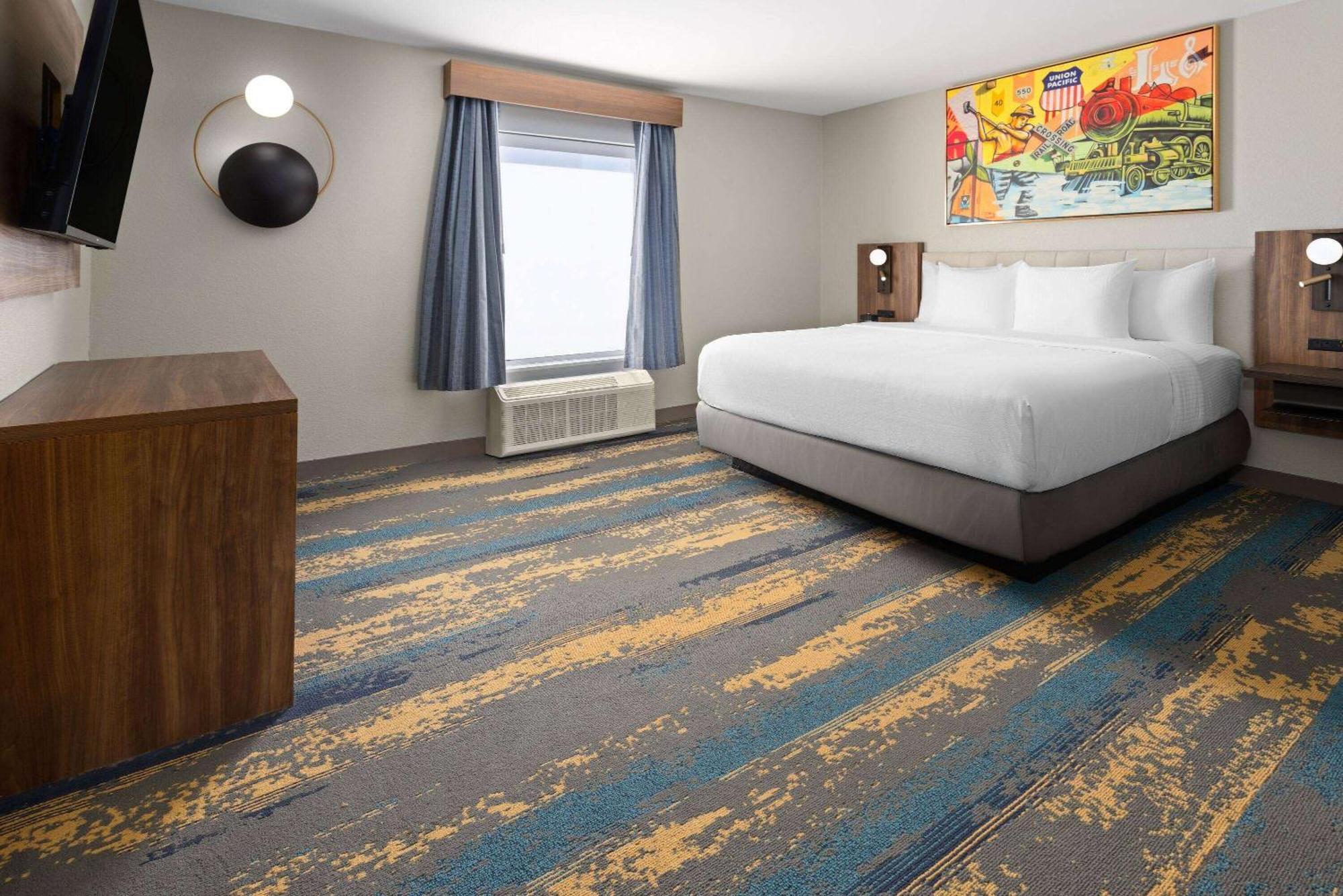 La Quinta Inn & Suites By Wyndham Memphis I-240 Eksteriør billede